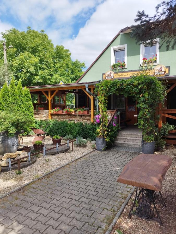 Restaurace A Penzion U Kuliku Raspenava 외부 사진